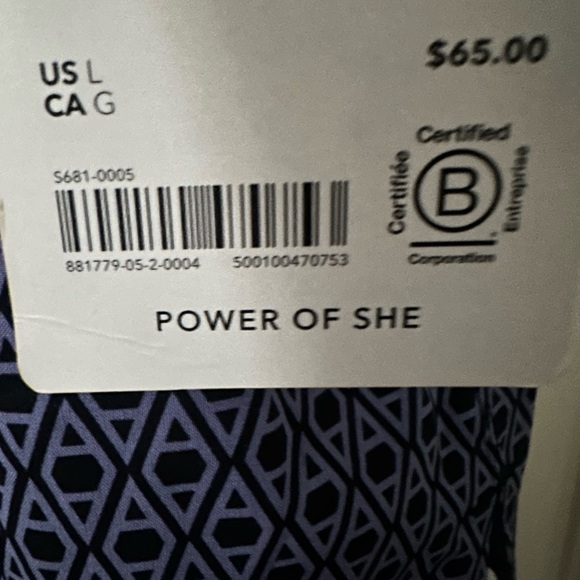 Athleta Women's Blue Patterned Athletic Shorts - Picture 5 of 6